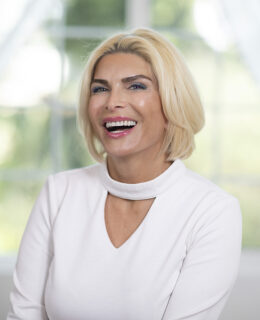 Dr. Pichak Kelk